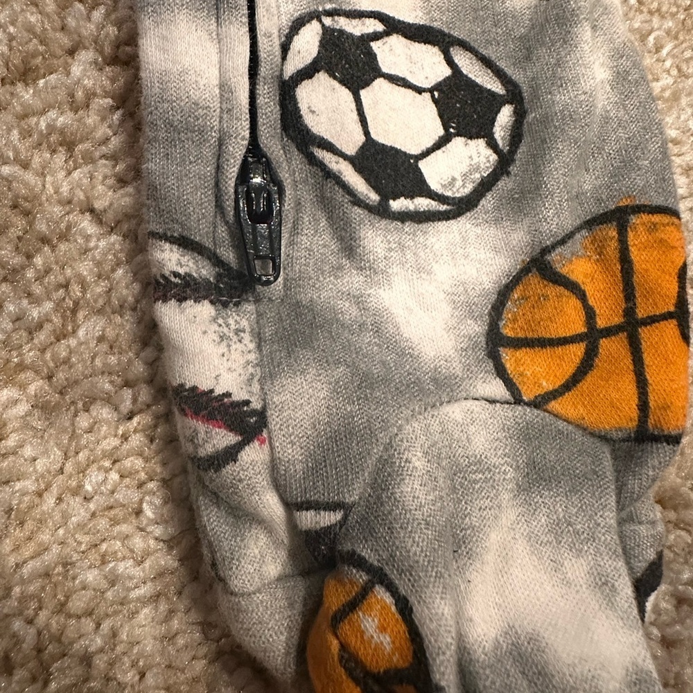 Designer Baby Steps Gray and Orange Sports Footie - Picture 3 of 9